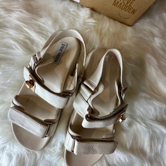 Steve Madden Cream Sandals - Picture 3 of 5